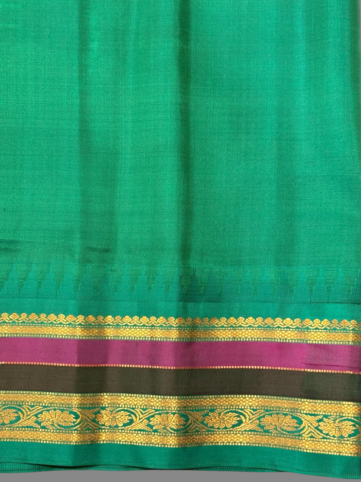 Gap Border Checks Magenta Pure Silk Saree