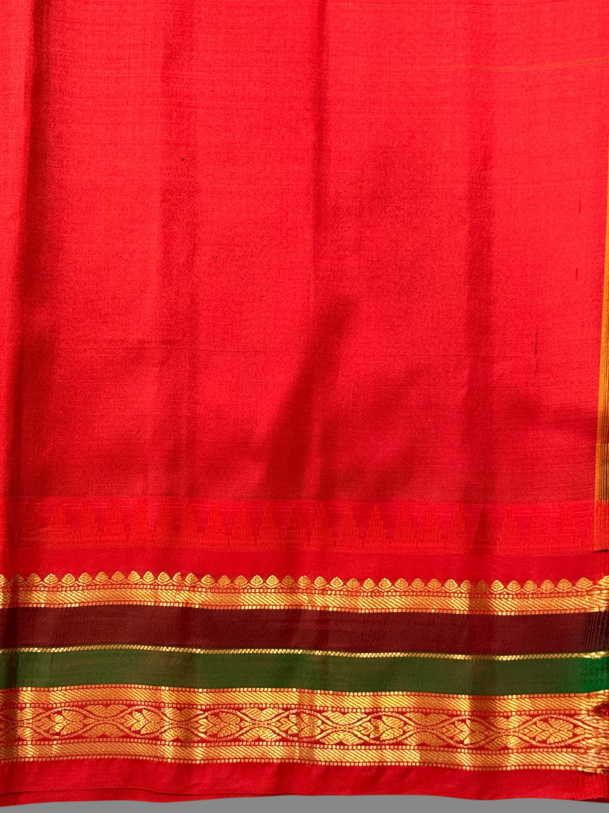 Gap Border Checks Mehndi Green Pure Silk Saree