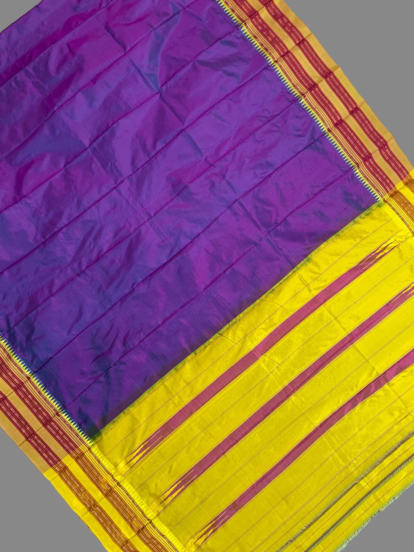 Narayanpet Plain Violet Pure Silk Saree