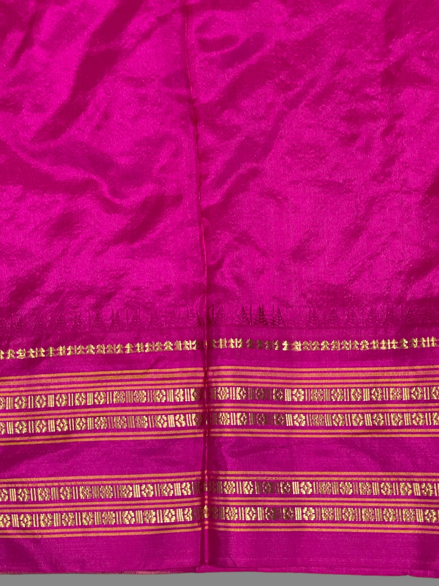 Narayanpet Checks Mehindi Green Pure silk saree