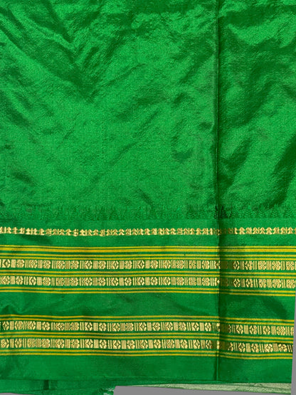 Narayanpet Checks Cream Pure Silk Sarees