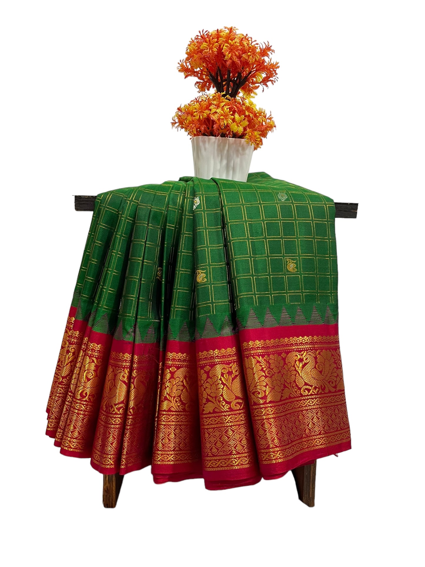 Humsa Big Checks Emerald Green Pure Silk Saree