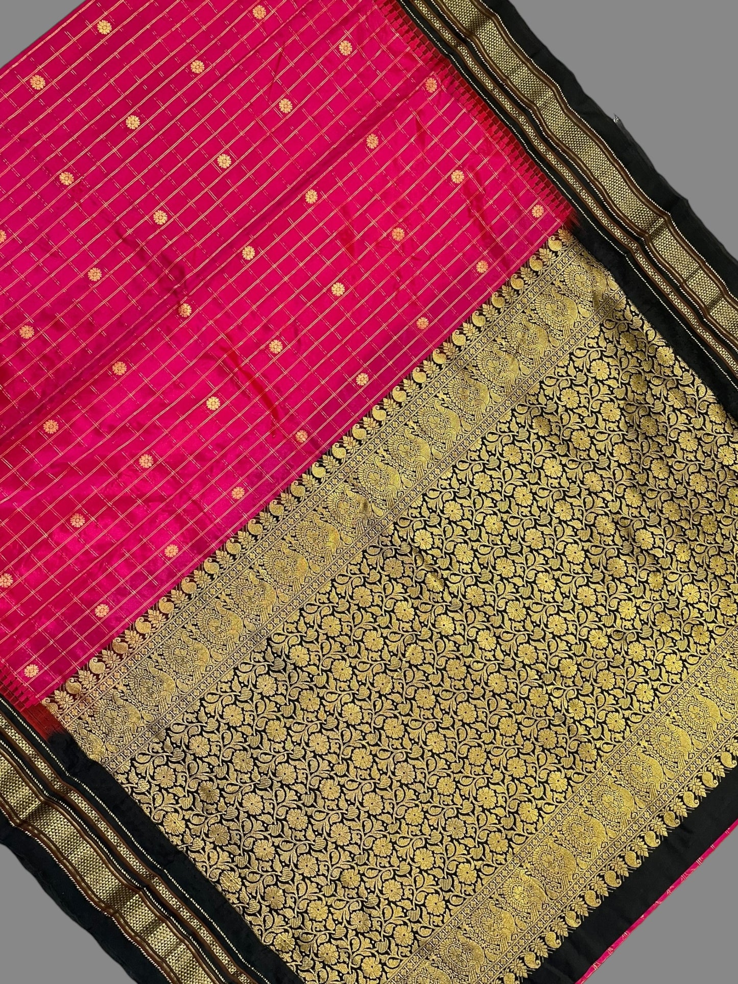 Peshwai Big Checks Dark Pink Pure Silk Saree