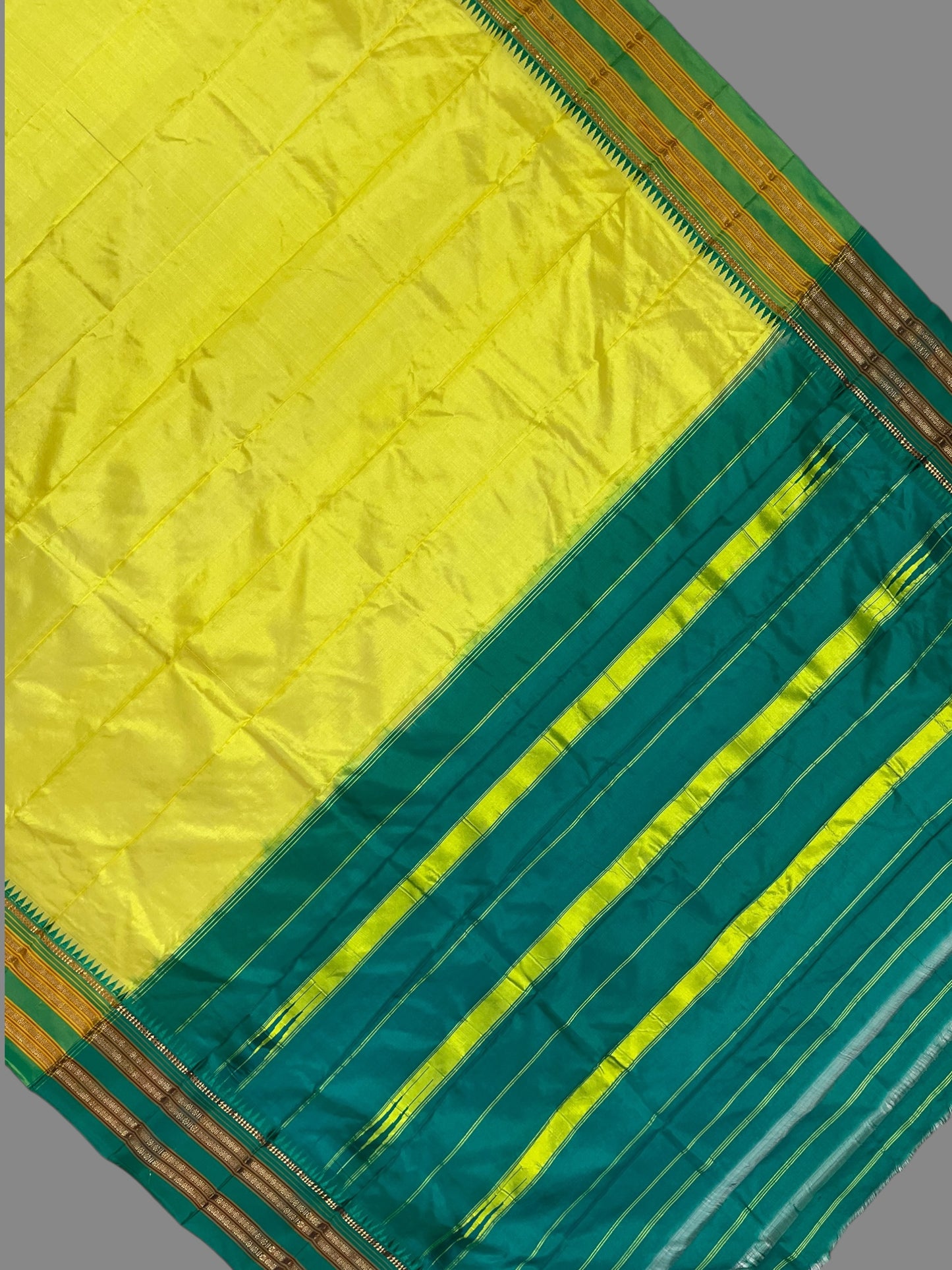 Narayanpet Plain Lemon colour pure Silk Saree