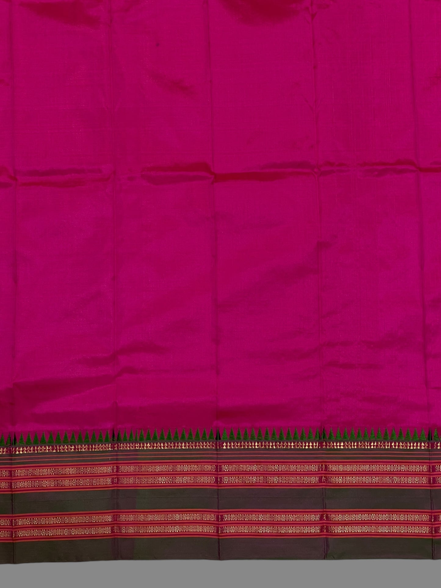 Narayanpet Plain Pink colour pure Silk Saree