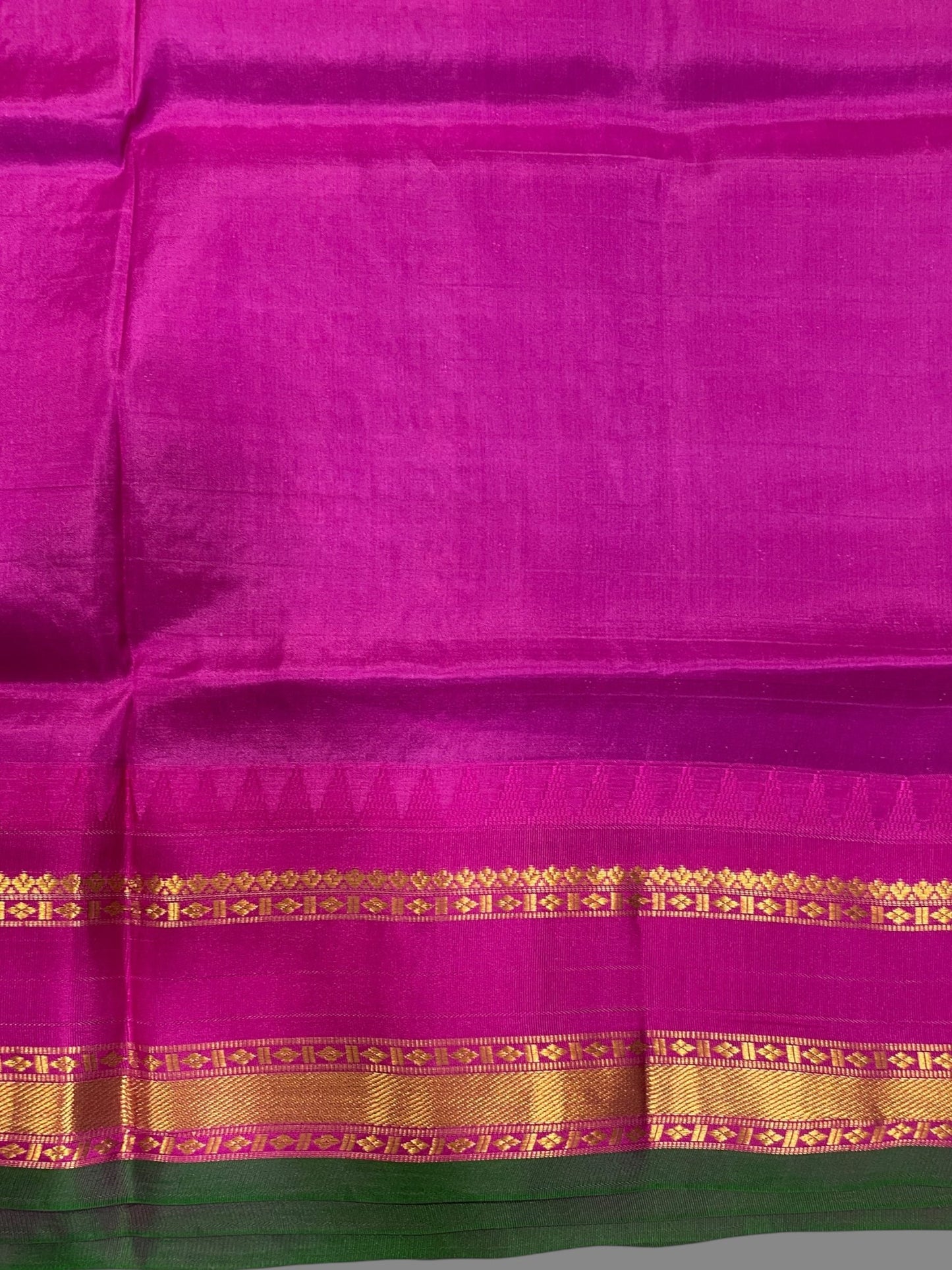 Gap Border Checks Dark Purple Pure Silk Saree