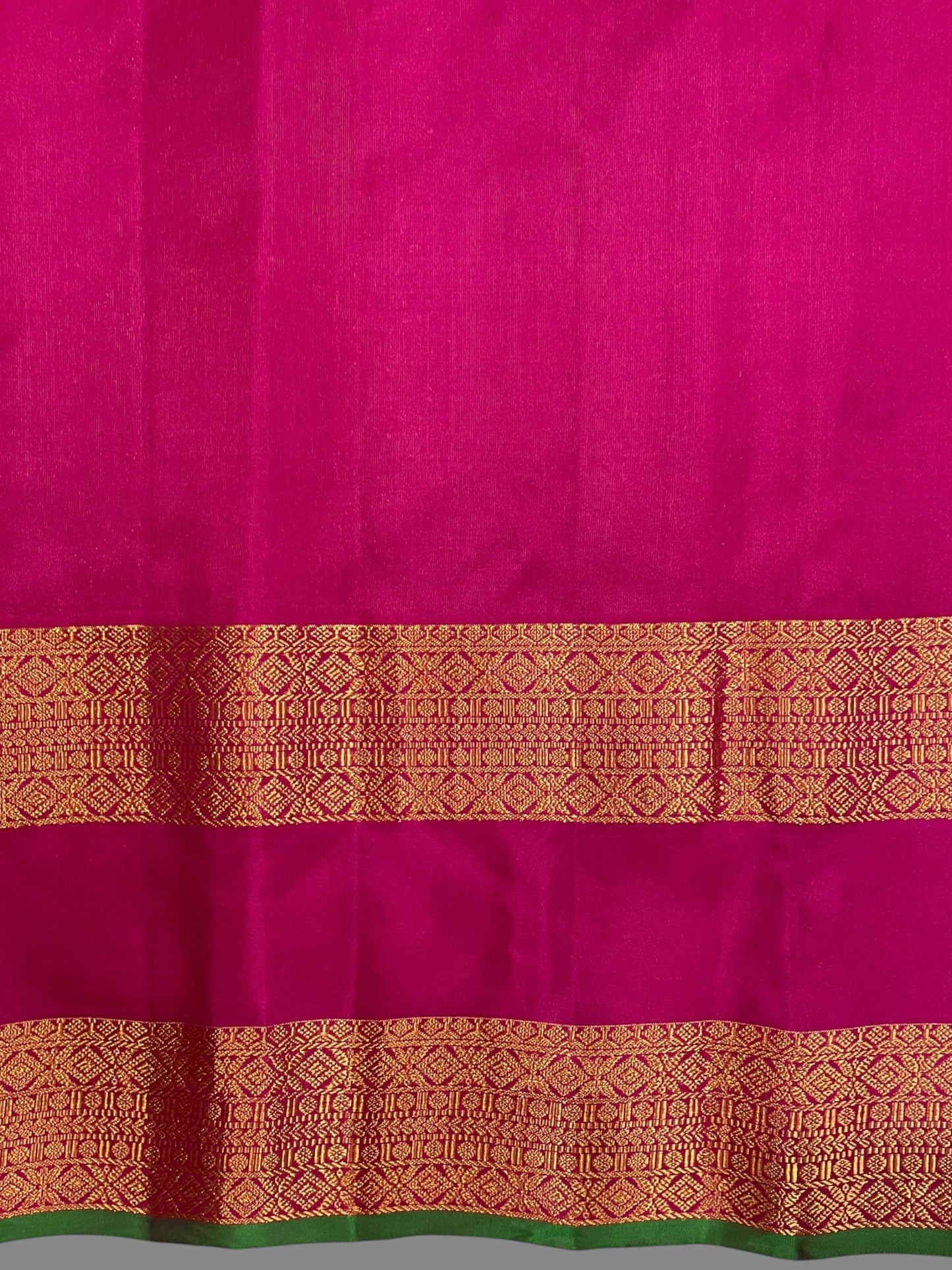 Big Gap Double Peacock Border Violet Pure Silk Saree