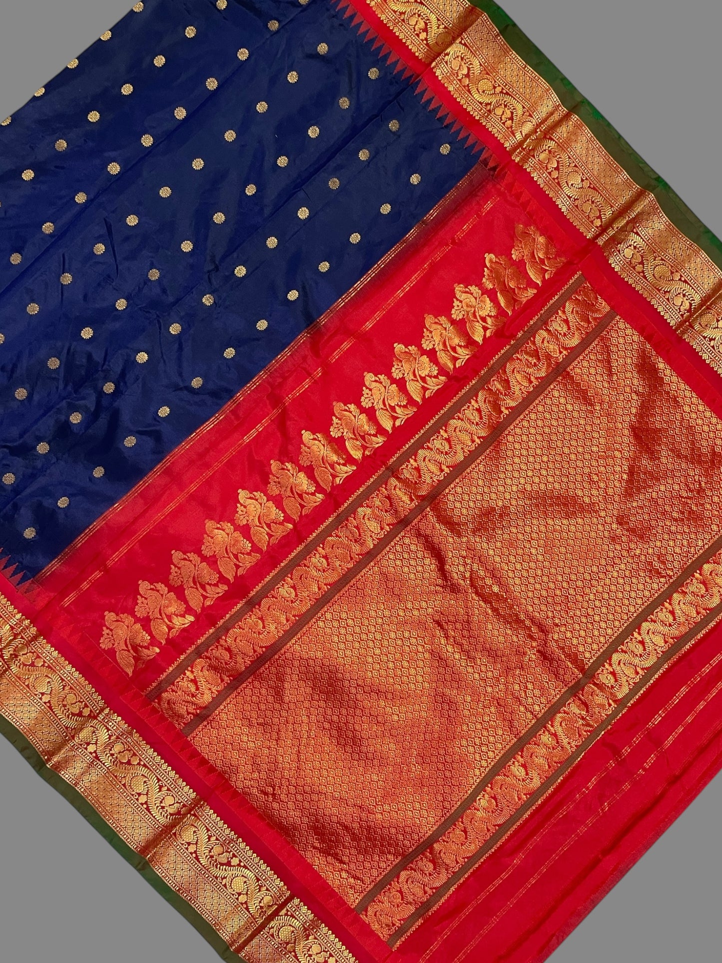 Ankita Border Navy Blue Pure Silk Saree