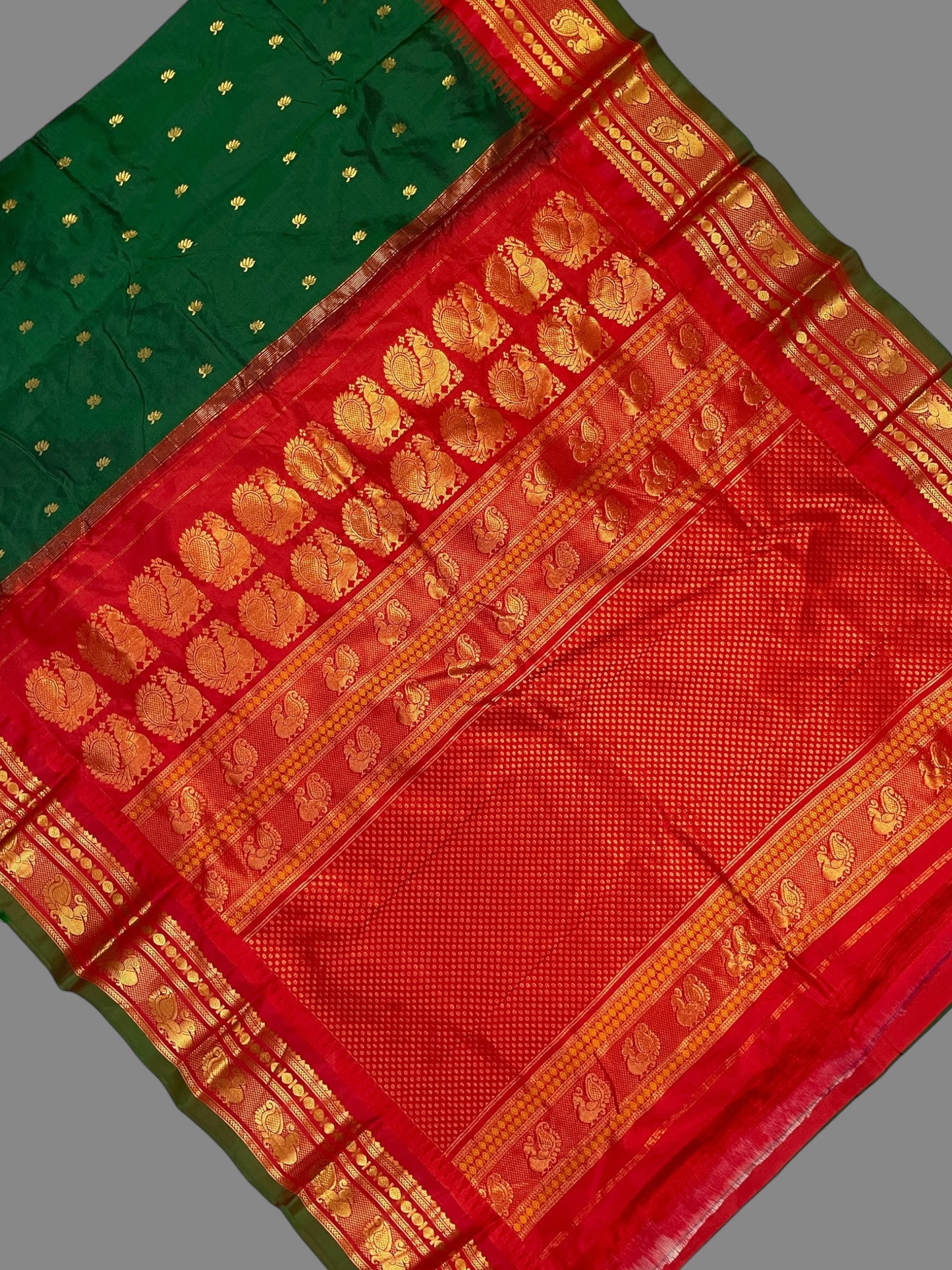 Mahalaxmi Border Bottle Green Pure Silk Saree