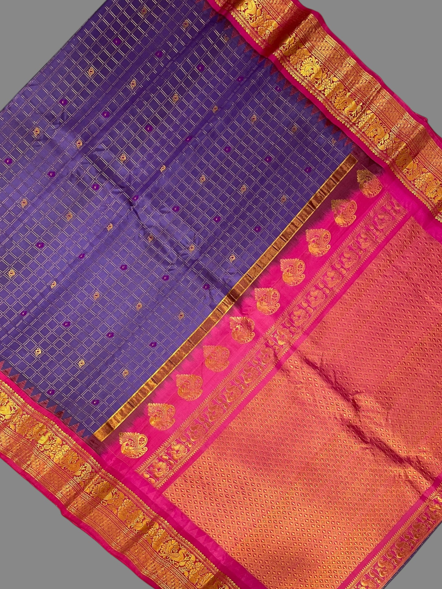 Humsa Big Checks Light Purple Pure Silk Saree