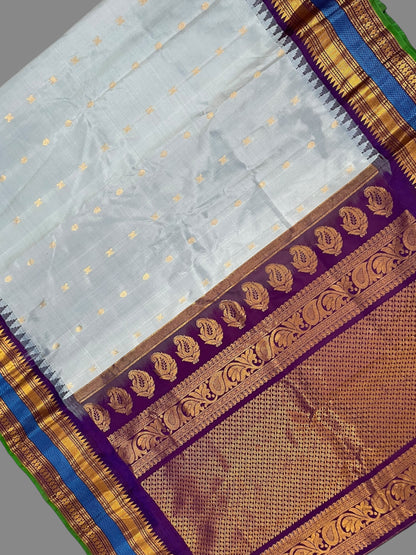 Venkat Giri Checks Very Light Blue Pure Silk Saree