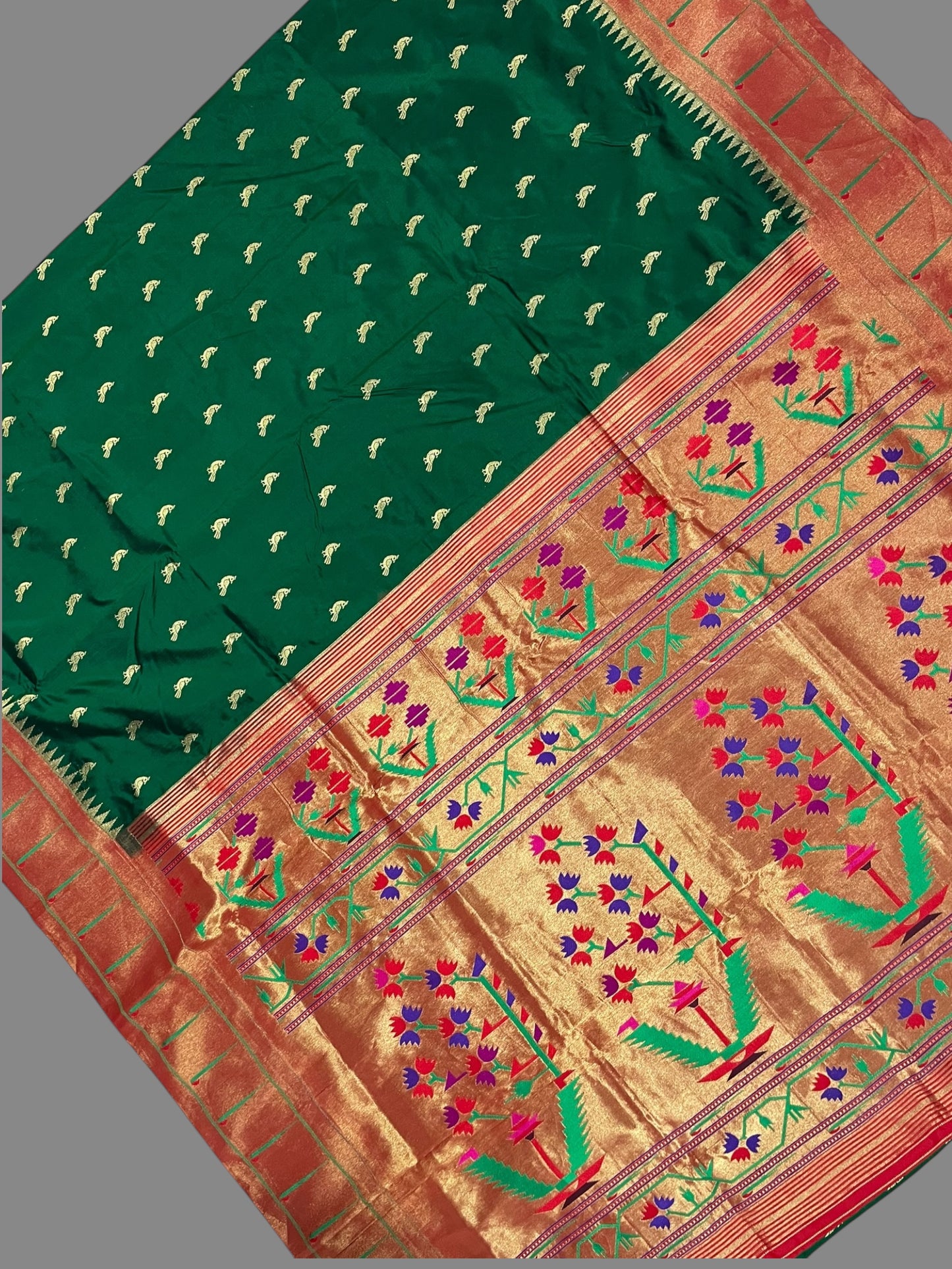 Single Muniya Border Dark Green Silk Saree