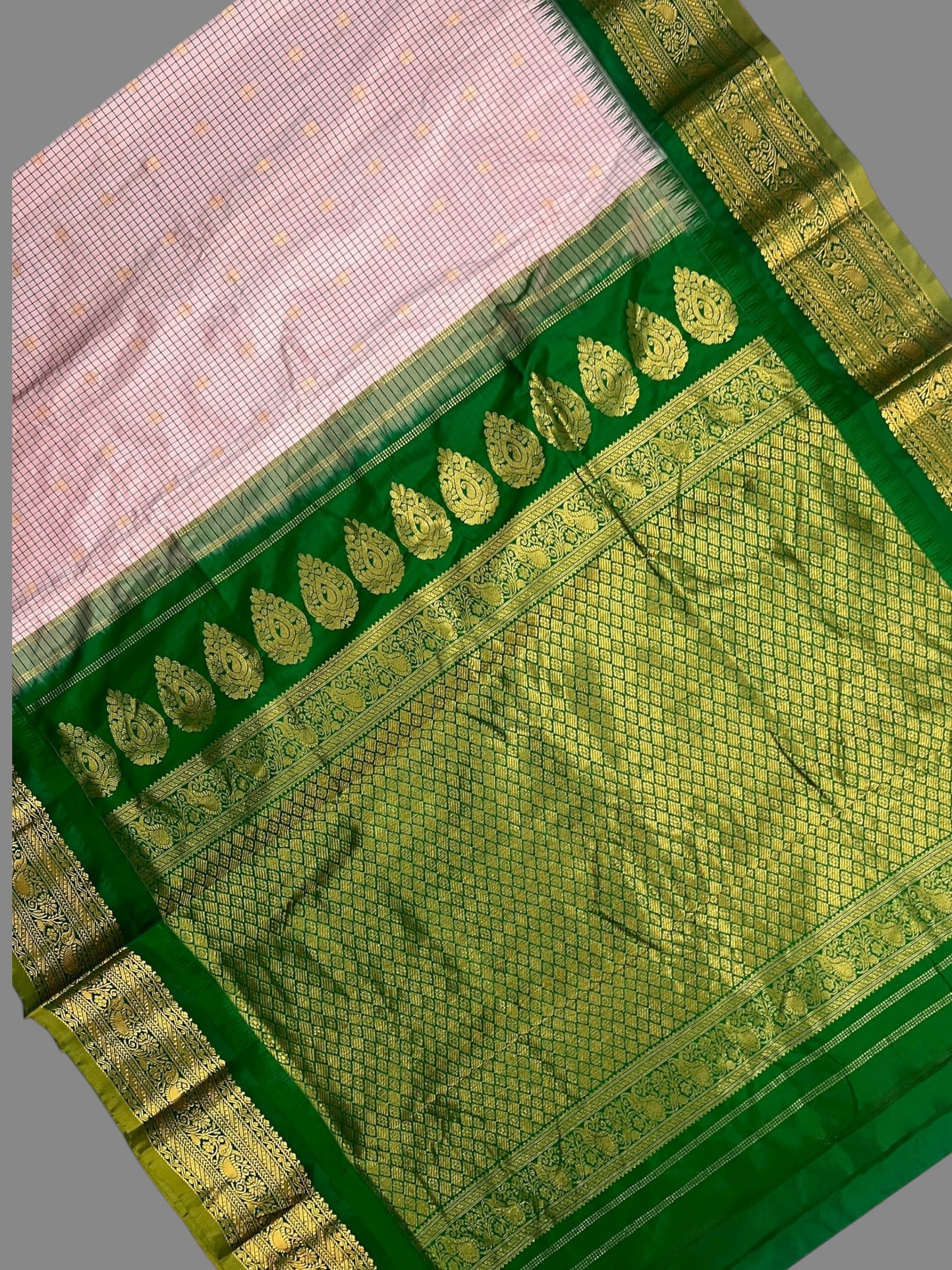 Gadwal Small Checks Butta Light Pink Pure Silk Sarees