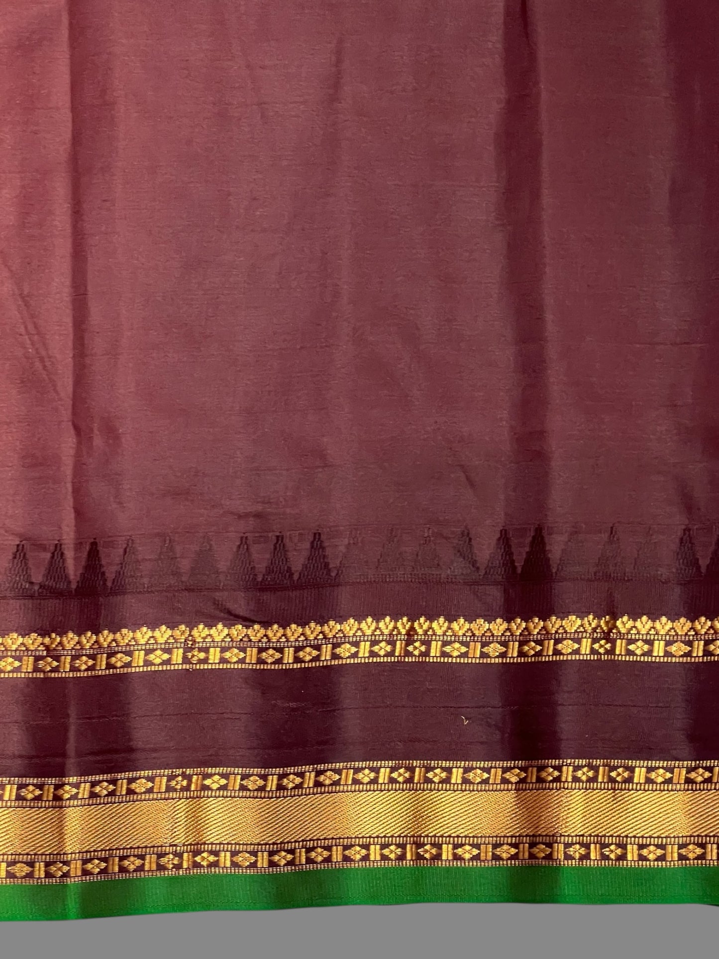 Gap Border Checks Mehndi Green Pure Silk Saree