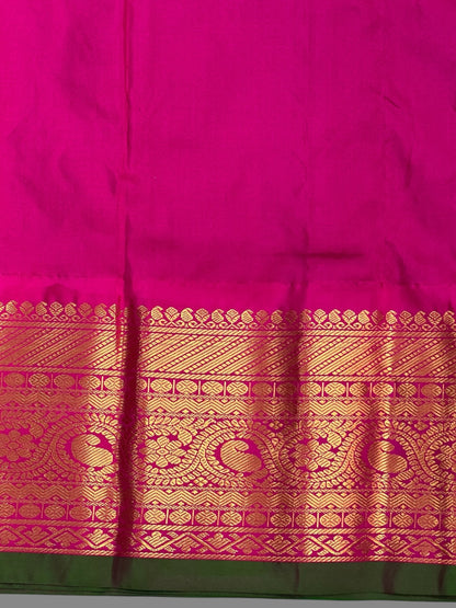 Gadwal Big Border Peacock Green Pure Silk Sarees