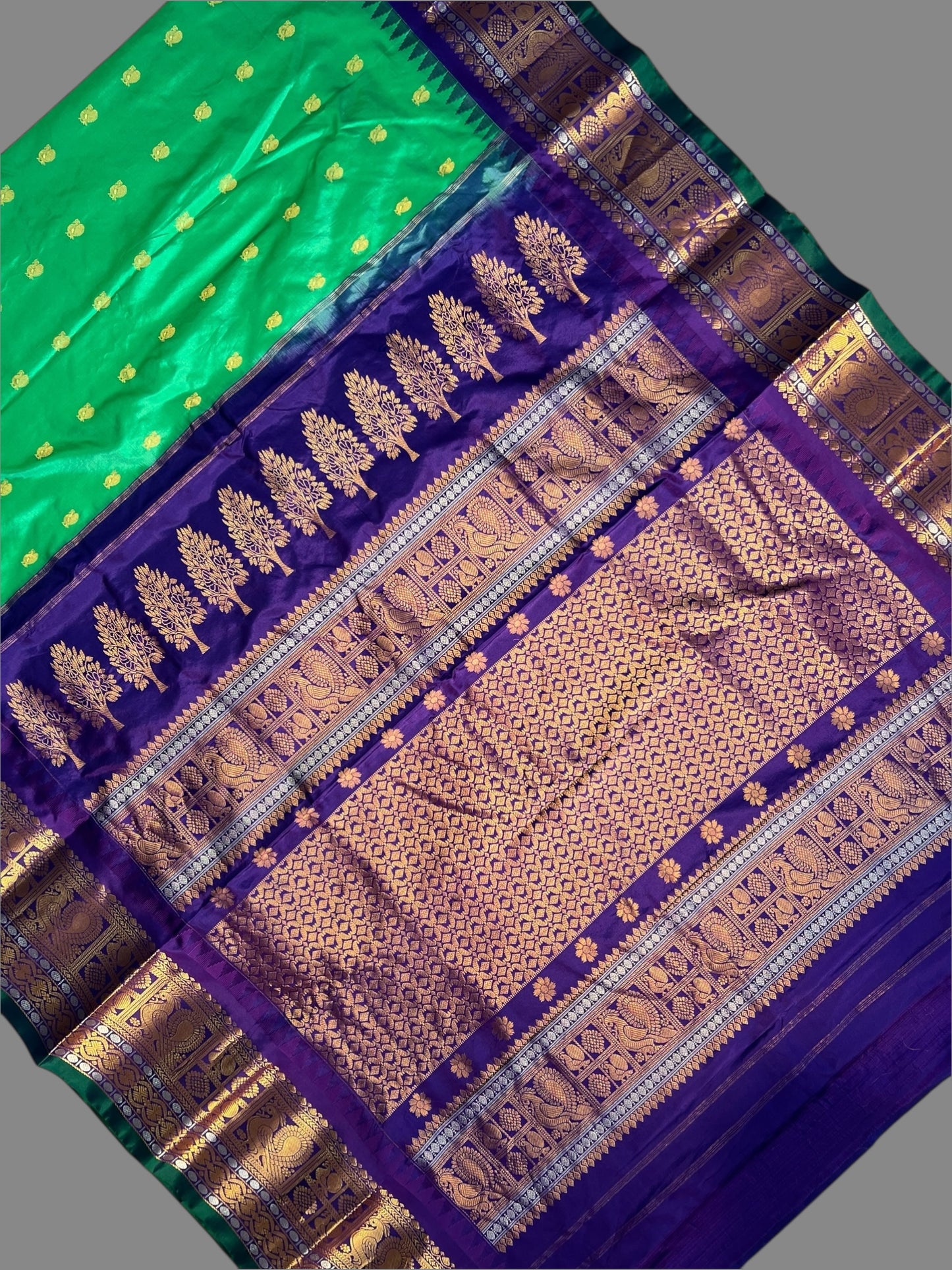 Gadwal Peacock Border Green Silk Saree