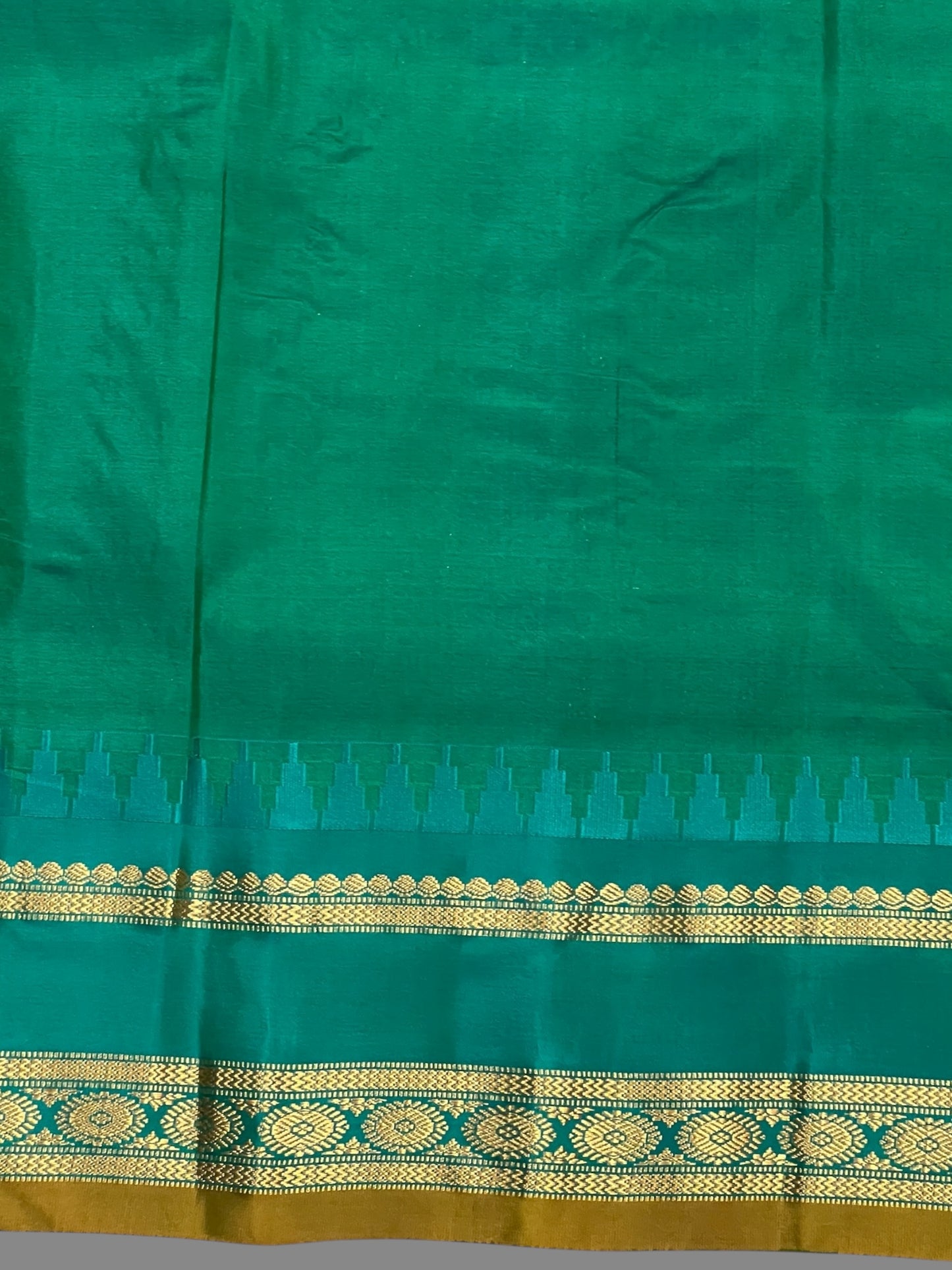 Gap Border Checks Dark Magenta Pure Silk Saree