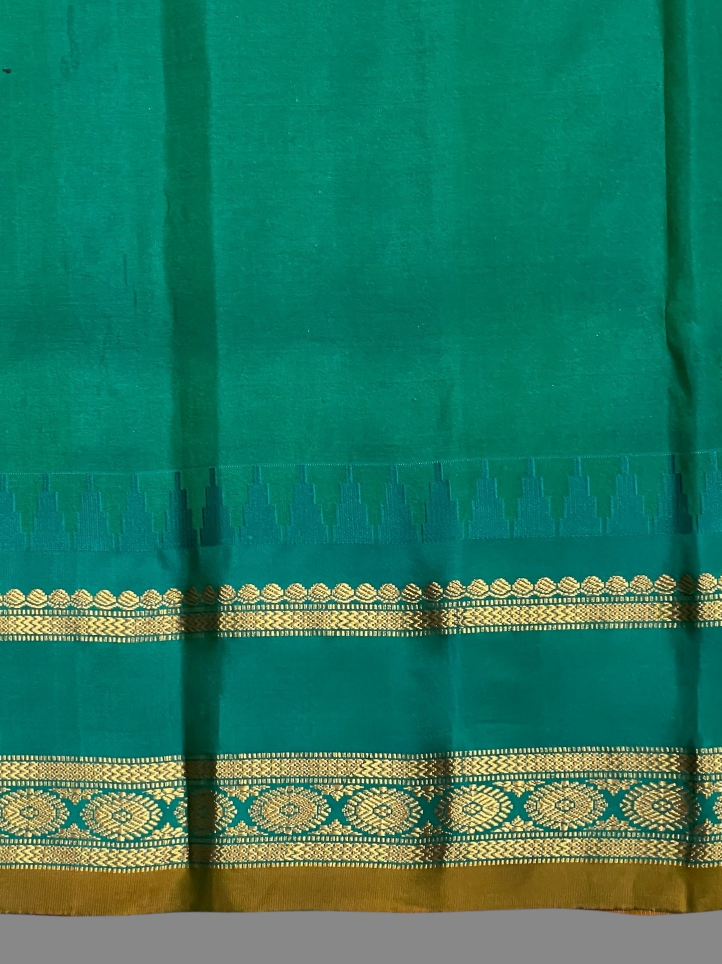 Gap Border Checks Lavender Pure Silk Saree