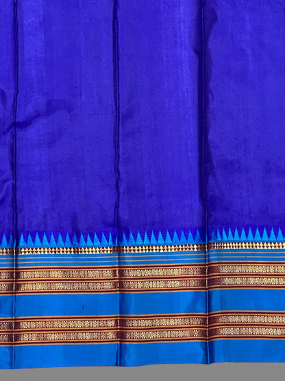 Narayanpet Plain Navy Blue colour pure Silk Saree