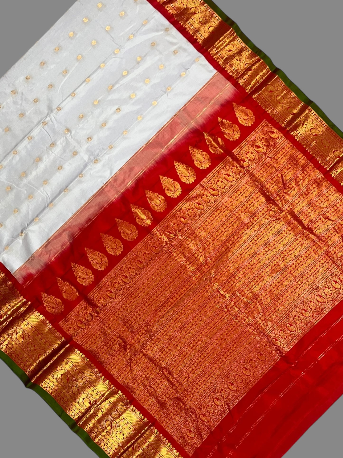 Gadwal Big Border White  Pure Silk Sarees