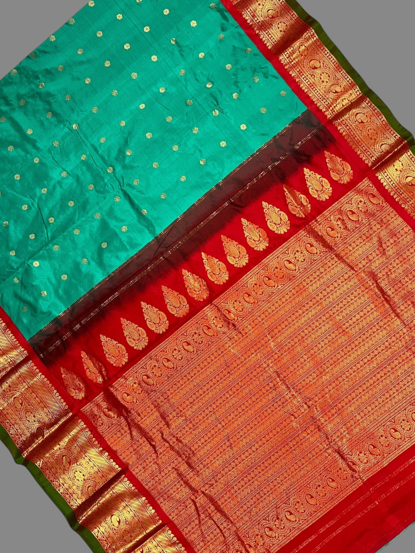 Gadwal Big Border Pista Green 1 Pure Silk Sarees