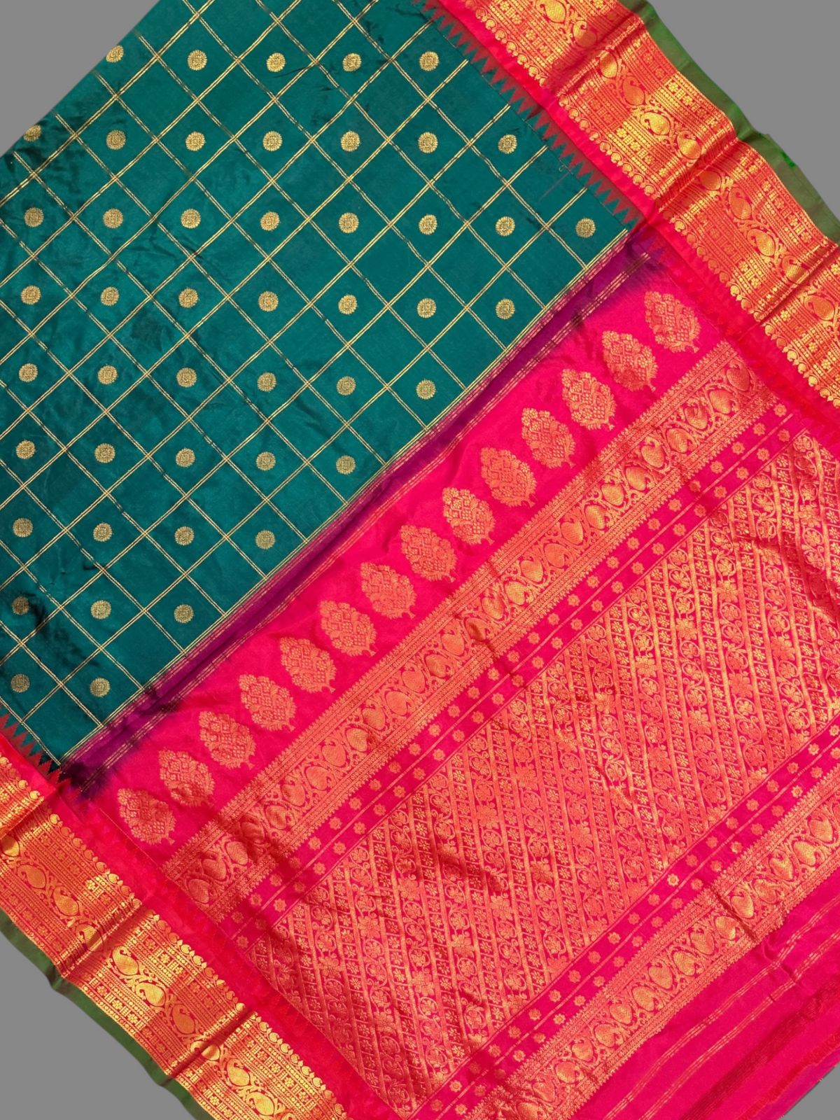 Bridal Big Checks Butta Emerald Green Pure Silk Sarees