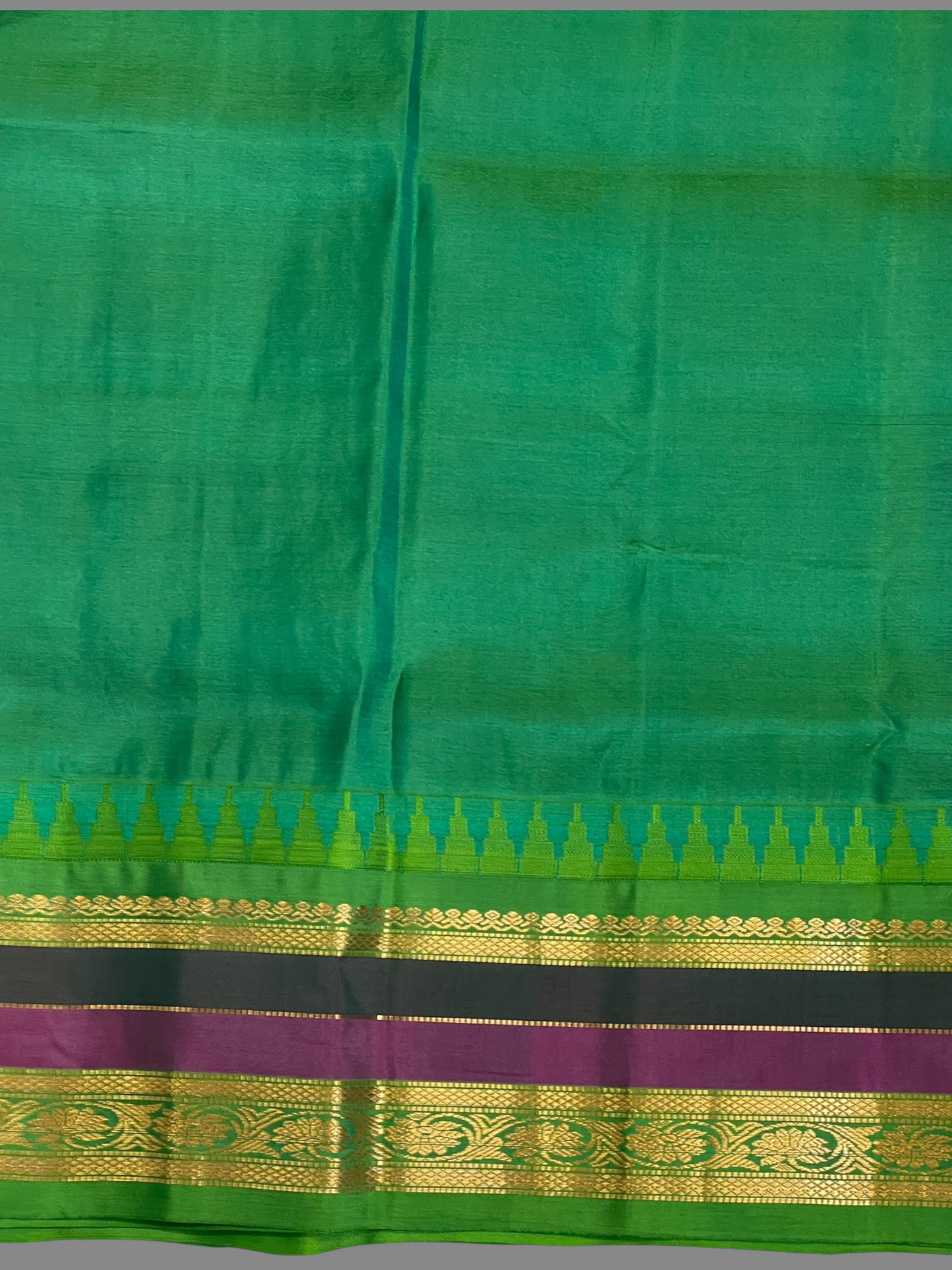 Gap Border Checks Dark Magenta Pure Silk Saree