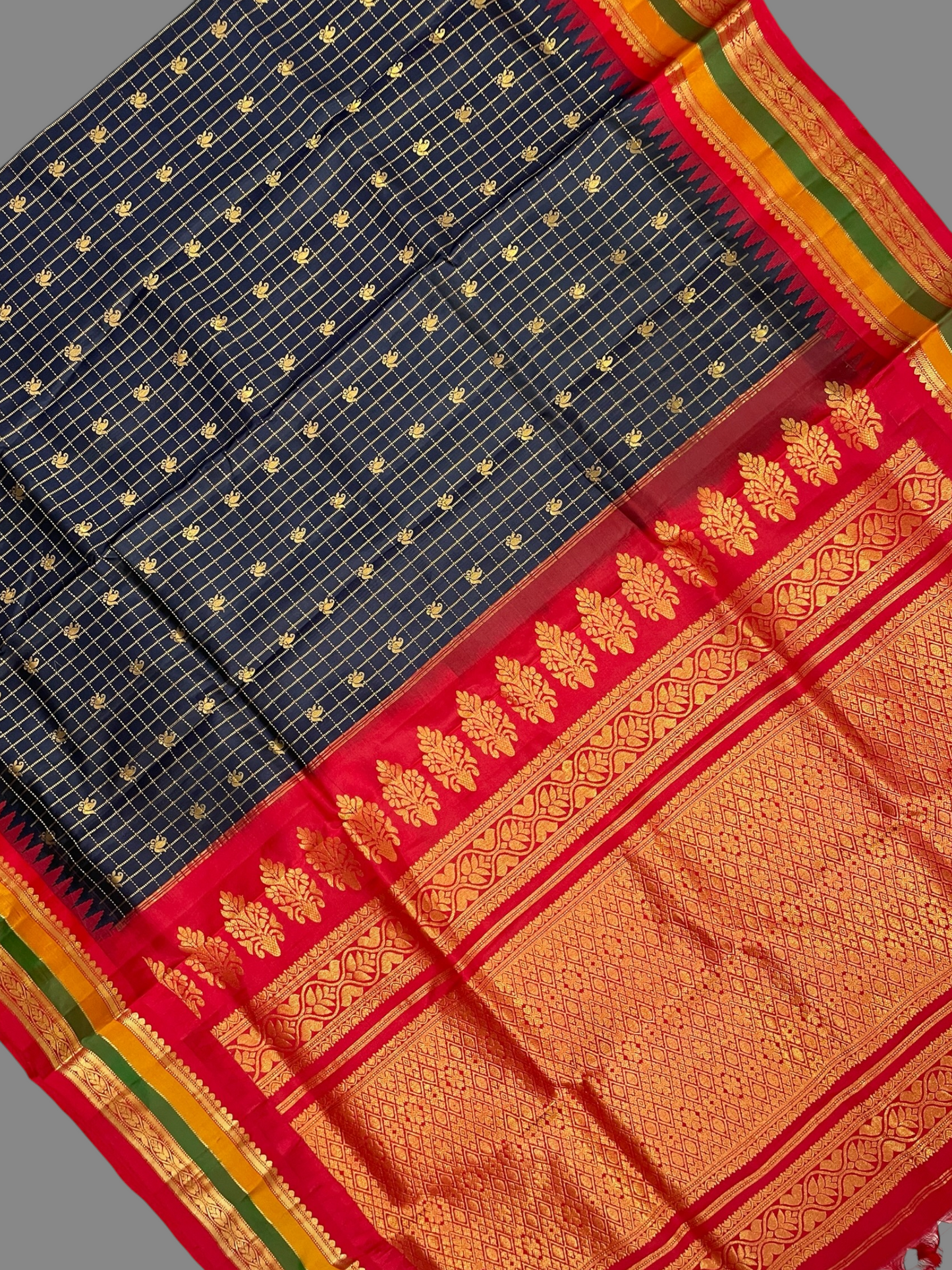 Gap Border Checks Black Pure Silk Saree