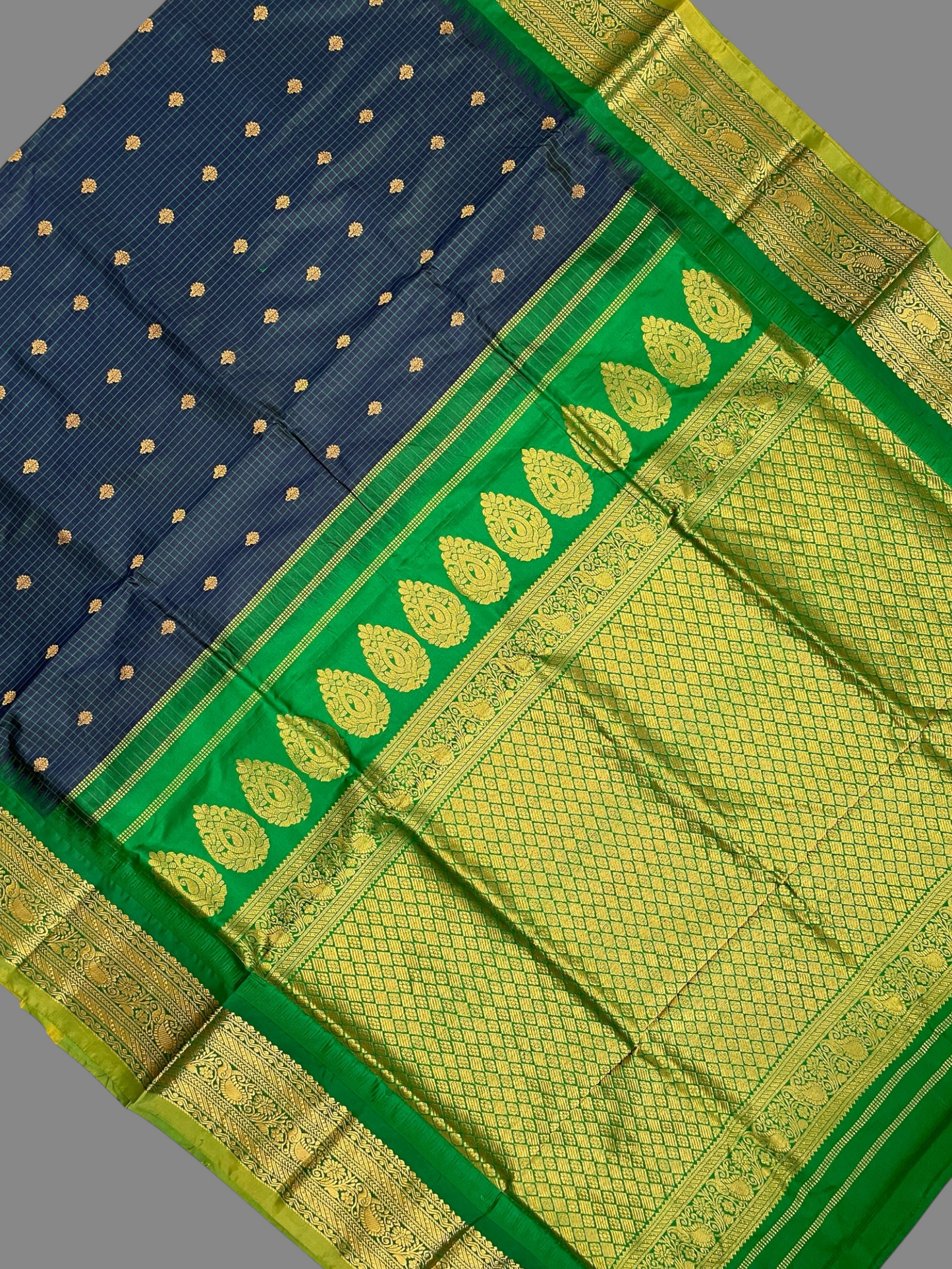 Gadwal Small Checks Butta Dark Blue Pure Silk Sarees