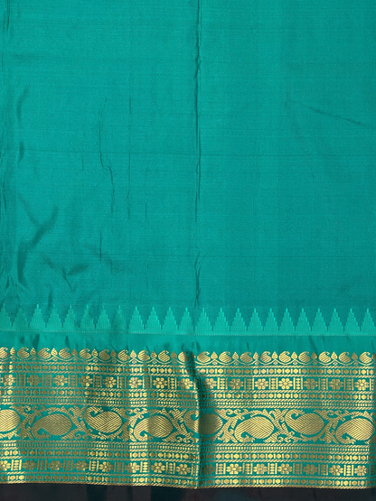 Bridal Big Checks Butta  Deep Magenta Pure Silk Sarees