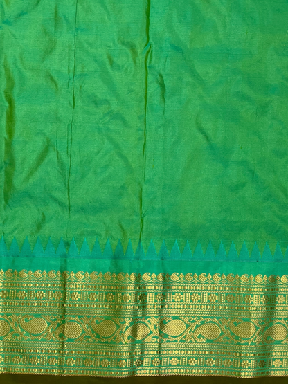 Bridal Big Checks Butta Magenta Pure Silk Sarees
