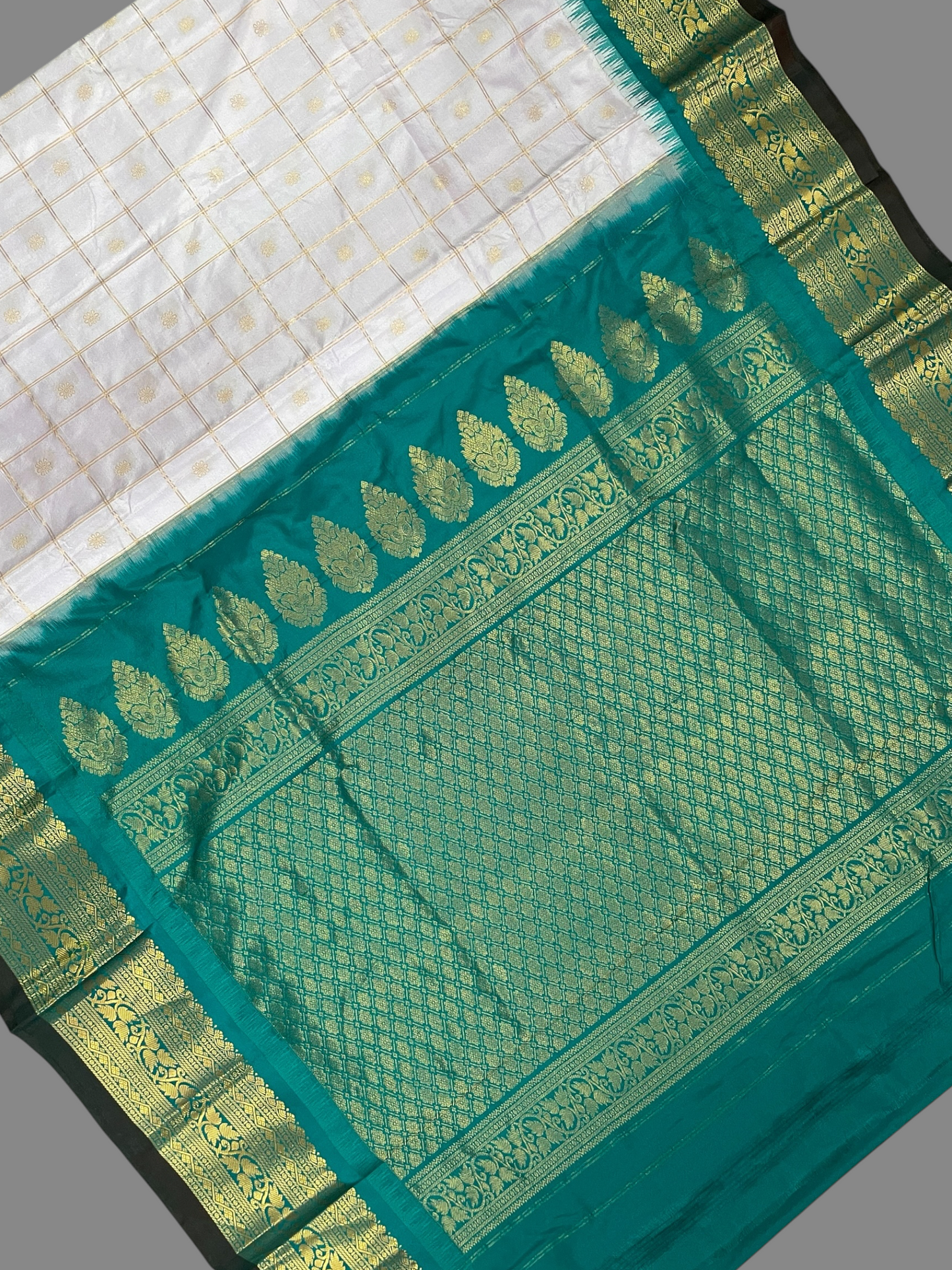 Bridal Big Checks Butta White Pure Silk Sarees