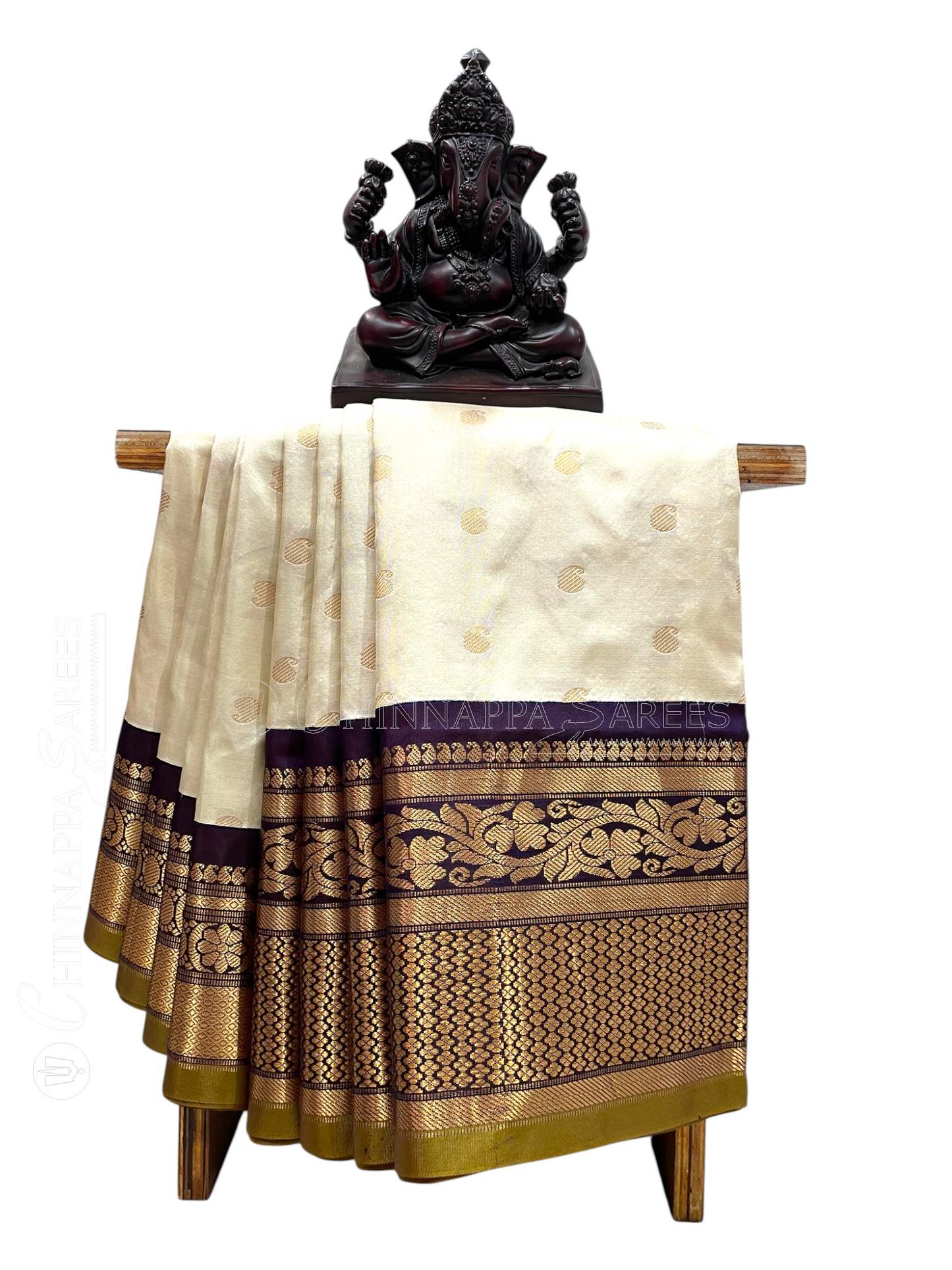 Gadwal Big Border White Pure Silk Sarees