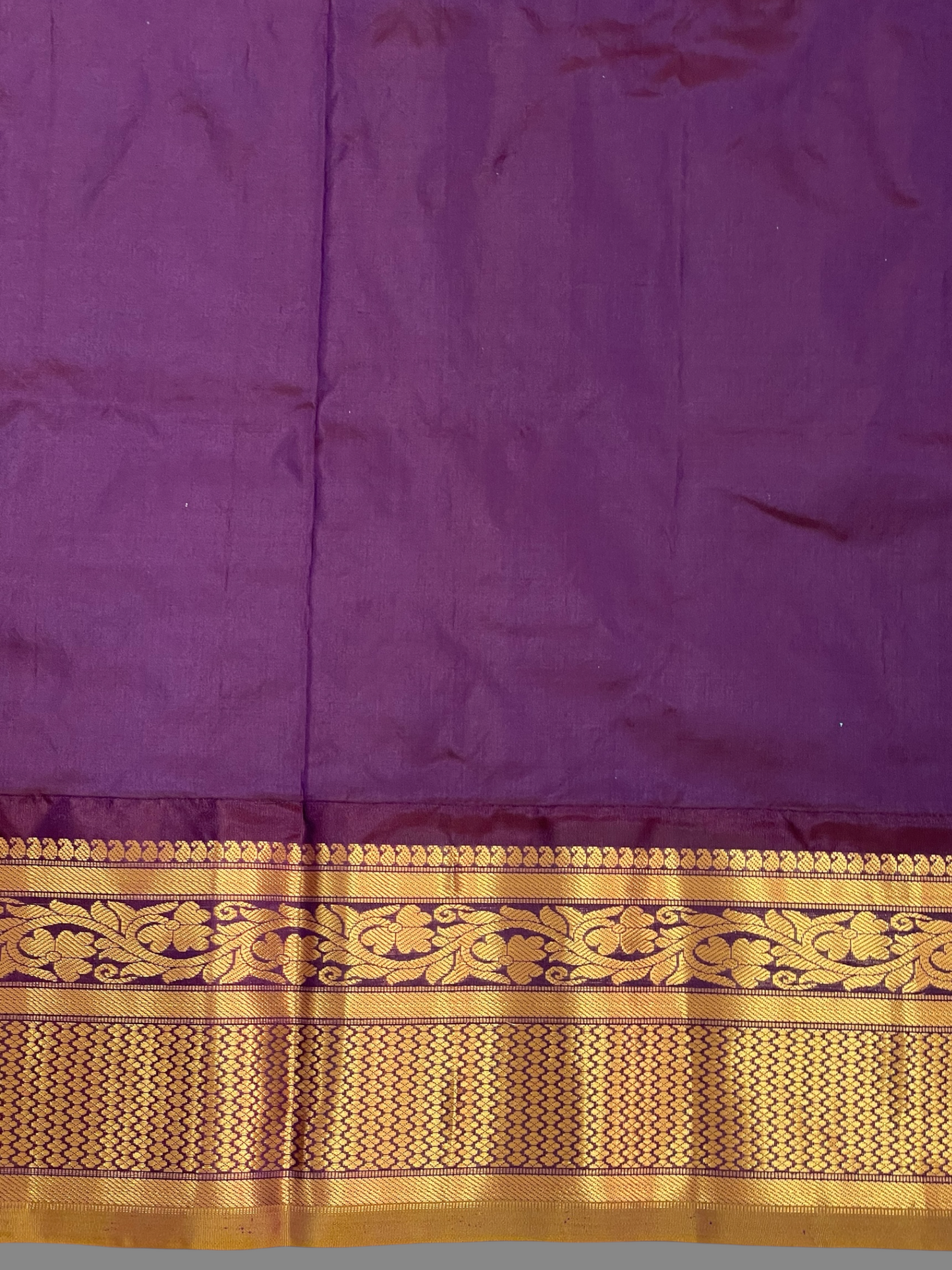 Gadwal Big Border White Pure Silk Sarees