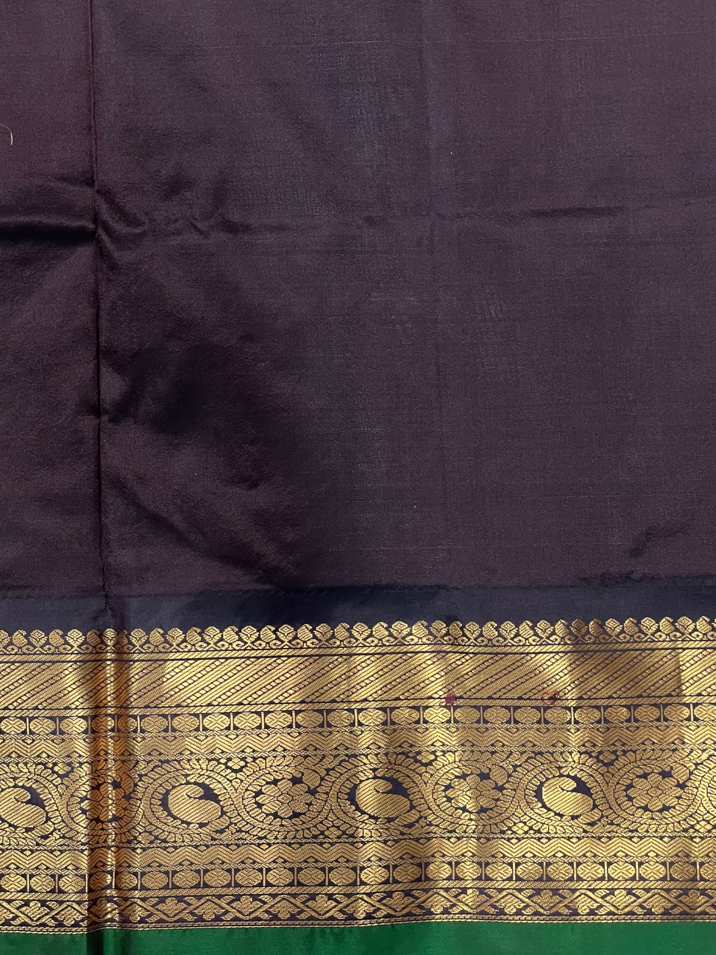 Gadwal Flower Butta White Pure Silk Sarees