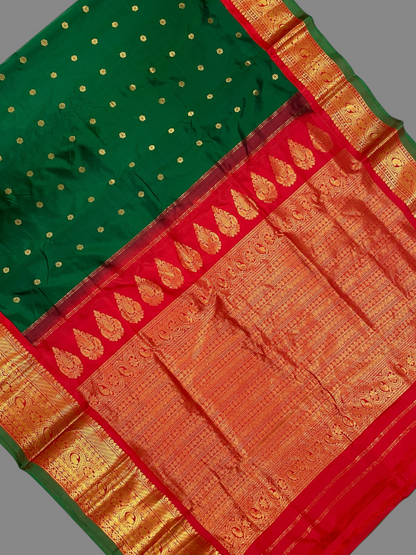 Gadwal Flower Butta Dark Green Pure Silk Sarees