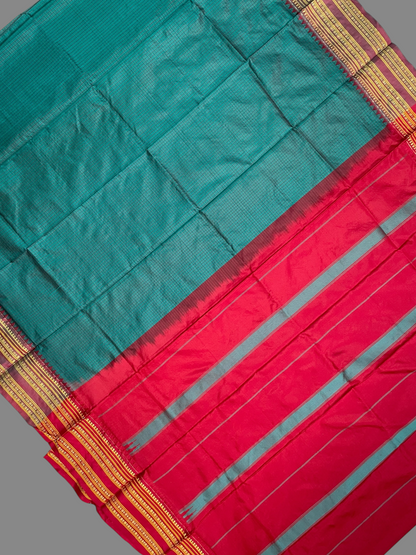 Narayanpet Checks Peacock Green Pure Silk Saree