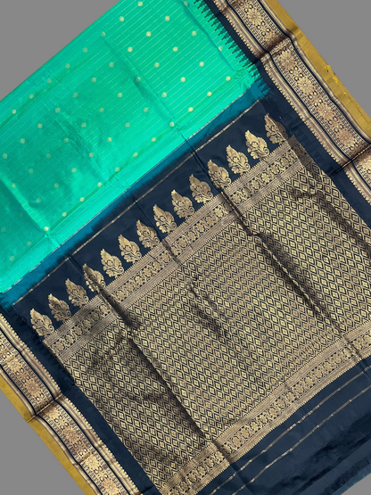 Kanchi Sea Green Stripes Butta Pure Silk Sarees