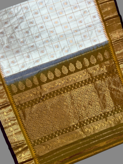 Bridal Big Checks Butta Cream Pure Silk Sarees