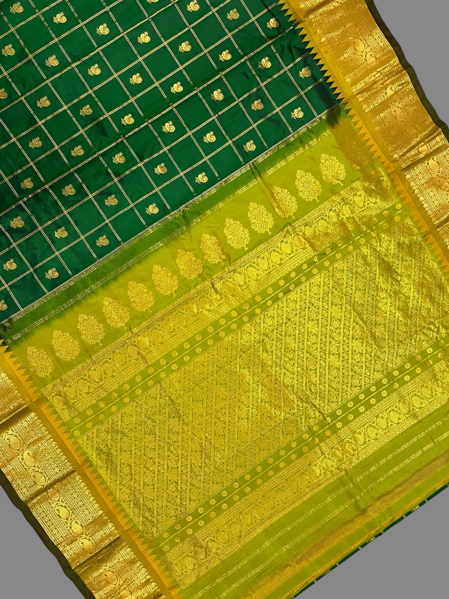 Bridal Big Checks Butta Dark Green Pure Silk Sarees