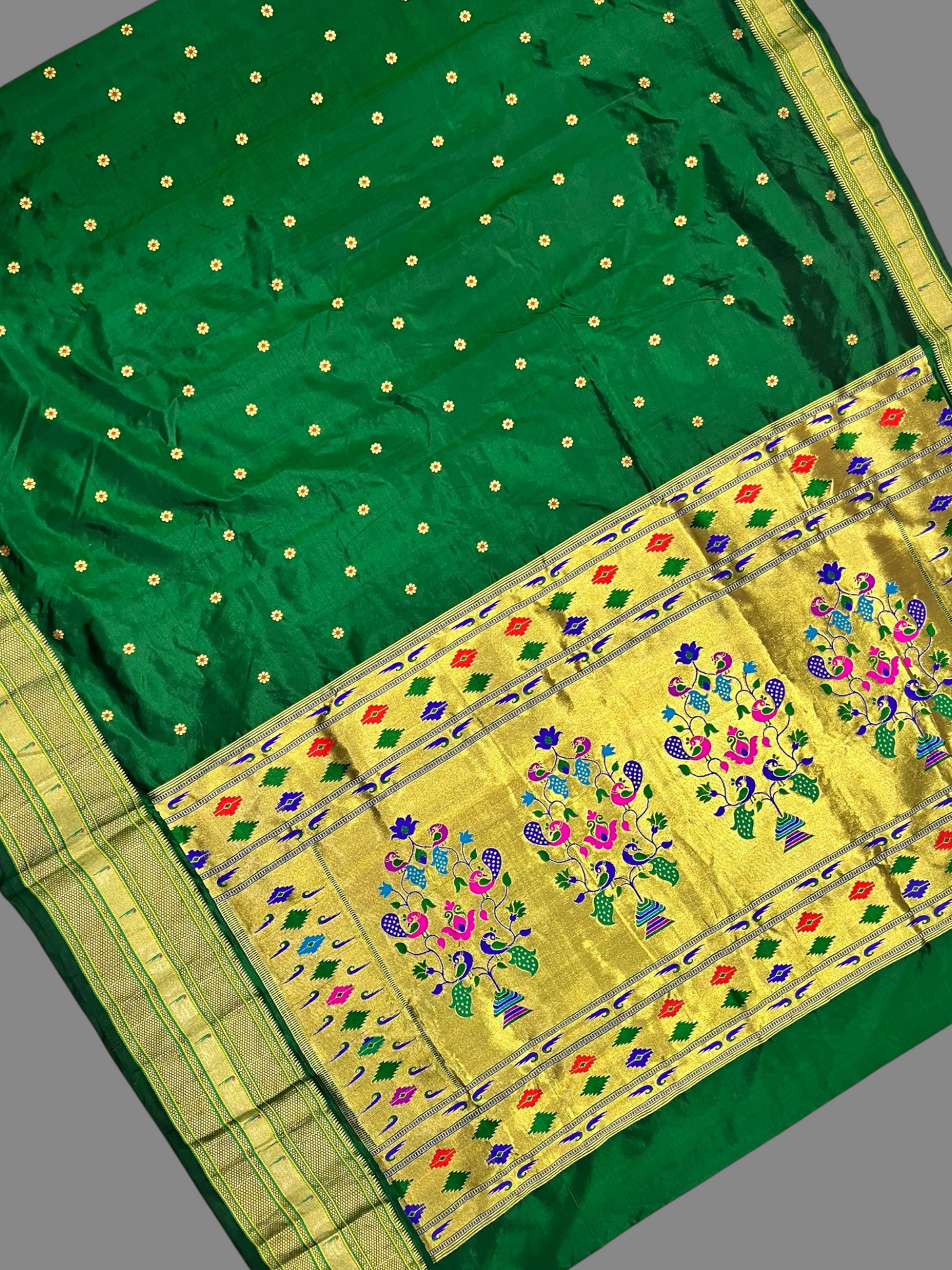 Border Muniya Dark Green Pure Silk Saree
