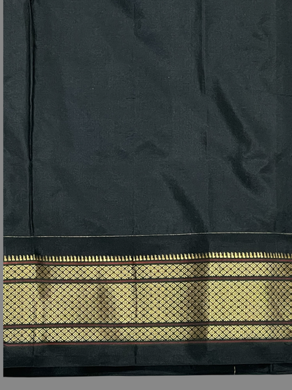 Paithani Stripes Pearl Cream Pure Silk Saree