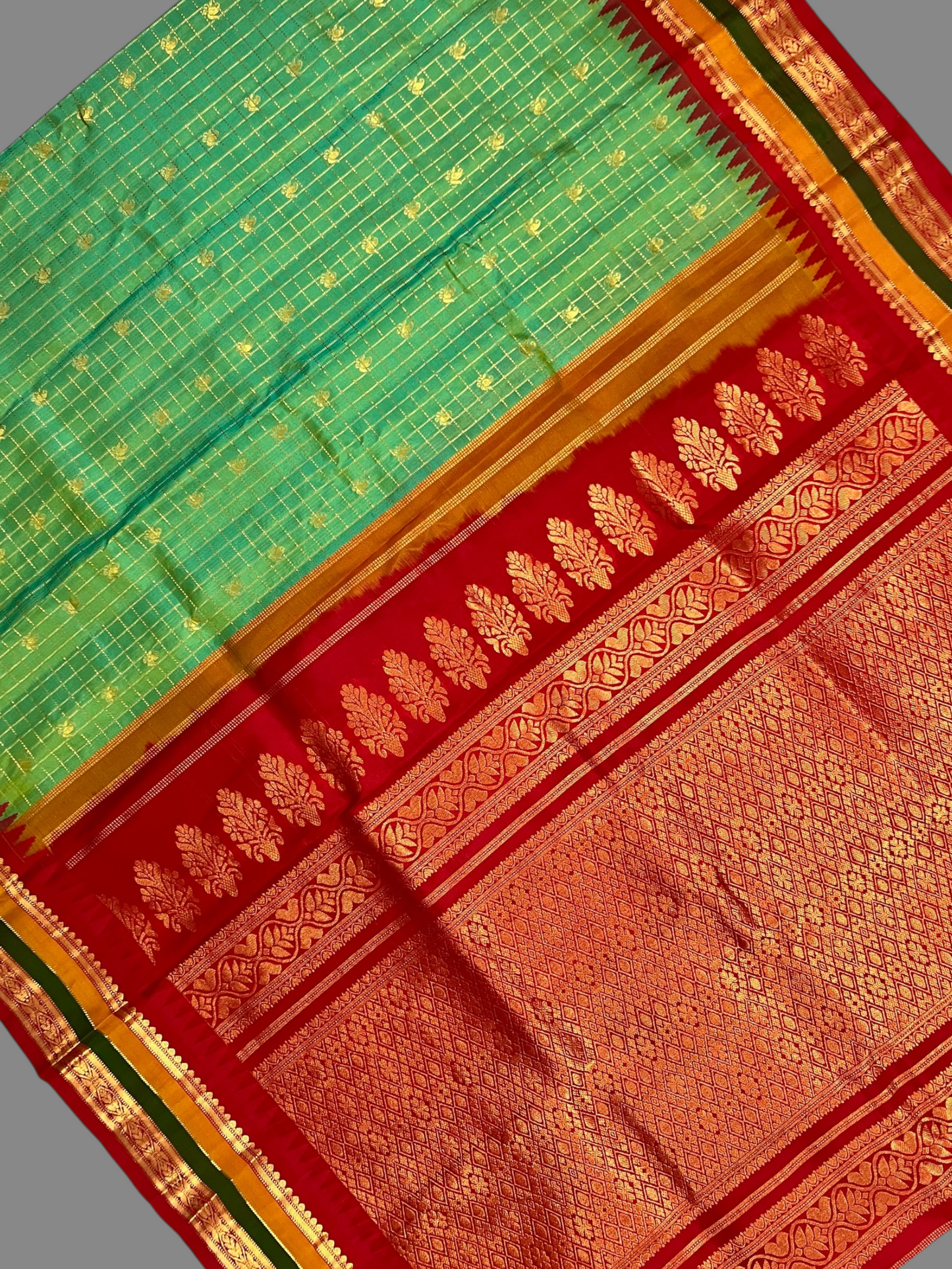 Gap Border Checks Light Mint Green Pure Silk Saree