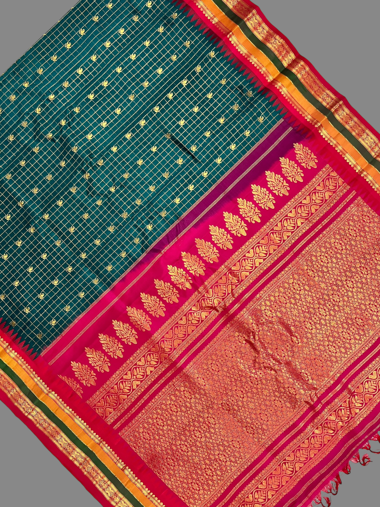 Gap Border Checks Peacock Green Pure Silk Saree