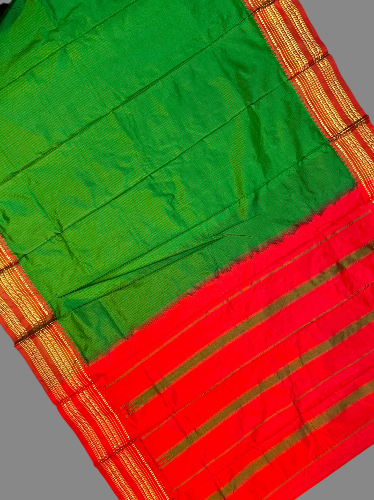 Narayanpet Checks Green Pure Silk Sarees