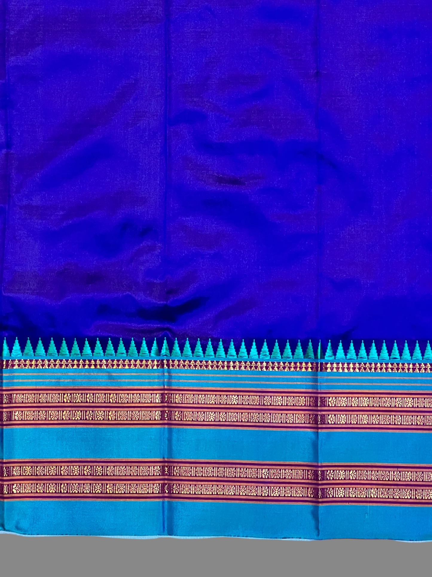 Narayanpet Plain Navy Blue Pure Silk Saree