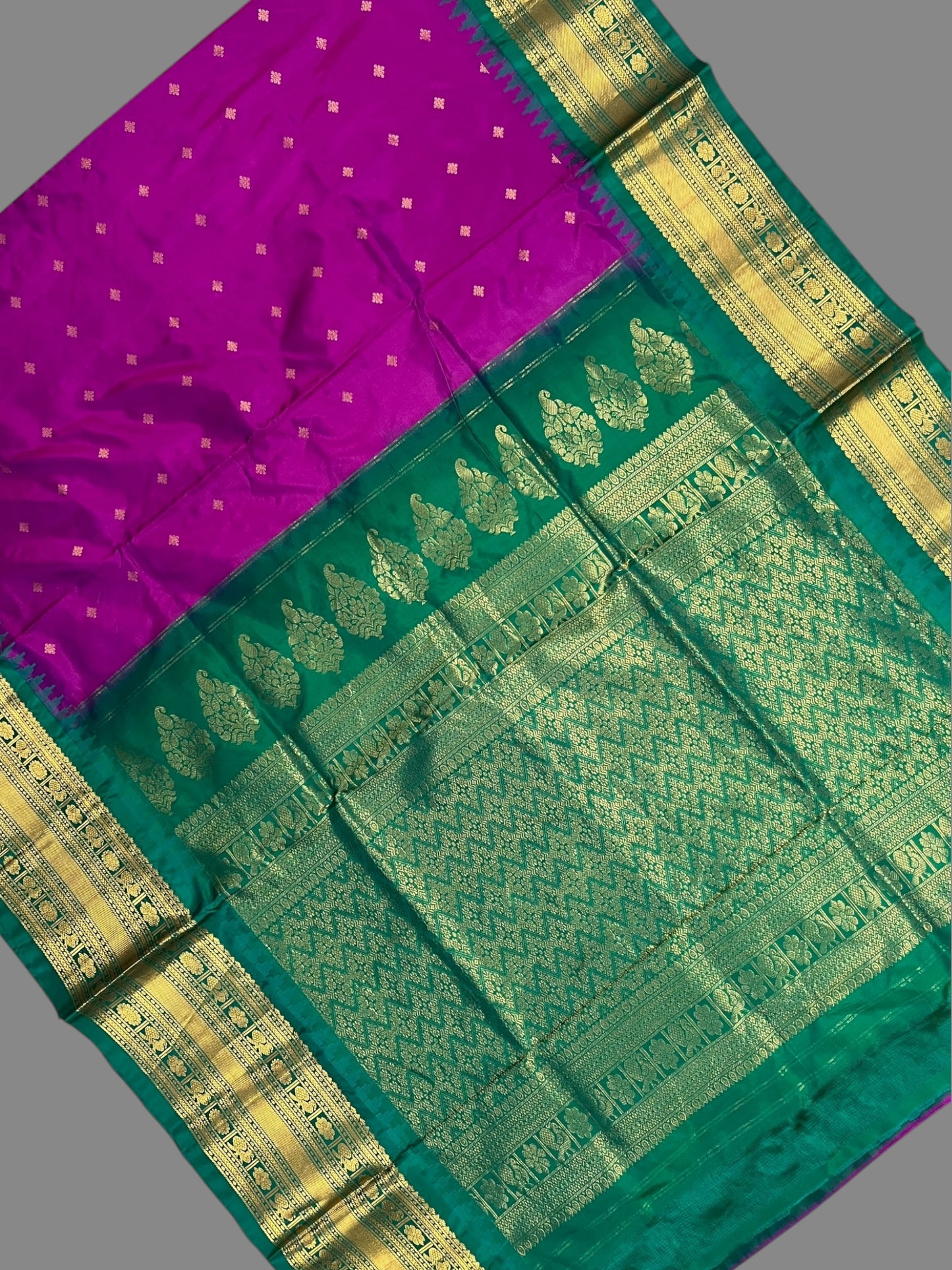 Kanchi Big Border Magenta Pure Silk Saree